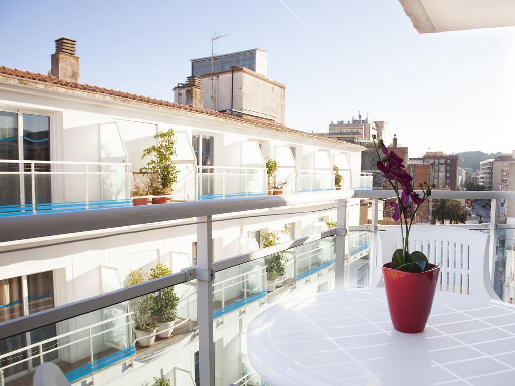 Apartaments Atzavara Calella Værelse billede