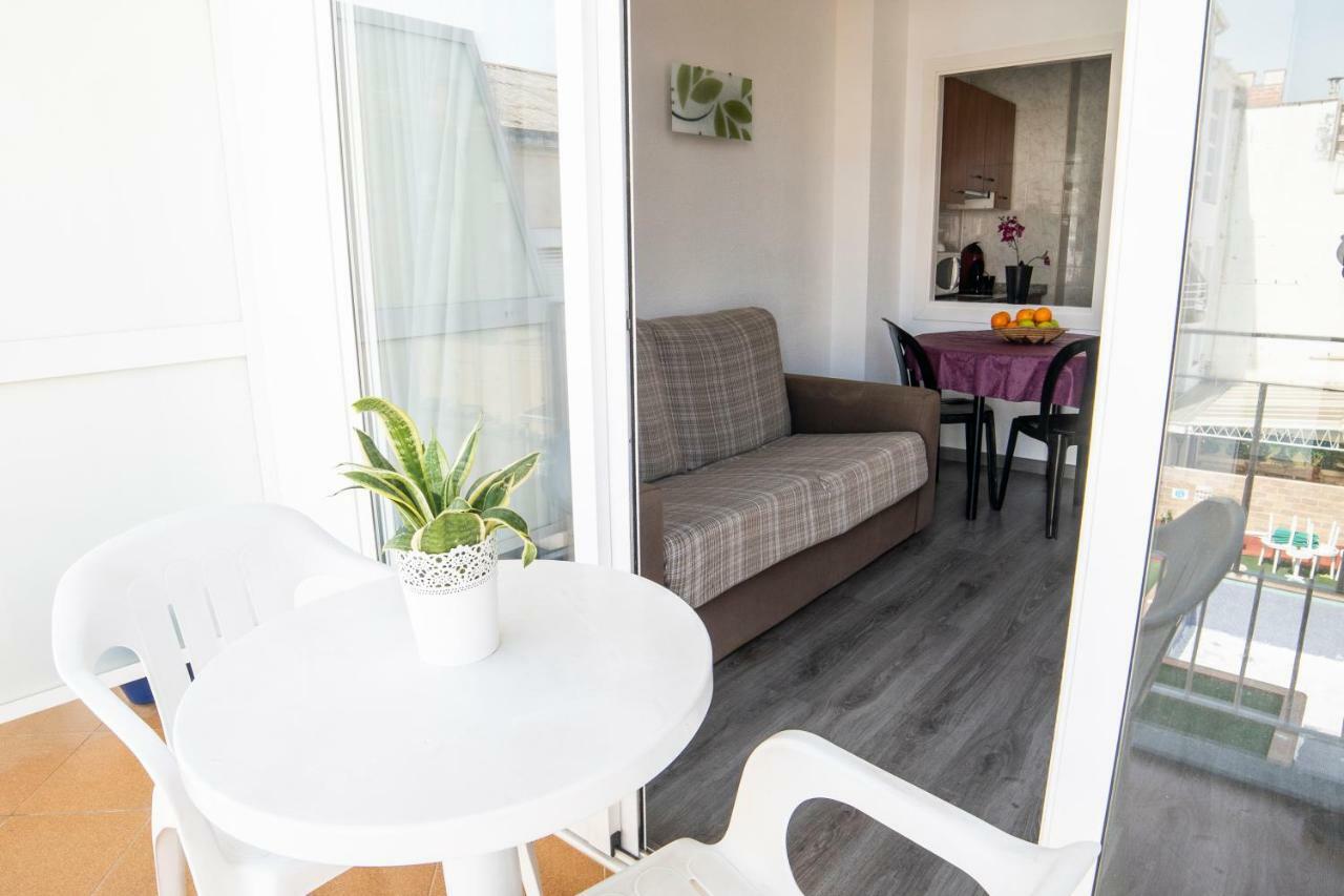 Apartaments Atzavara Calella Eksteriør billede