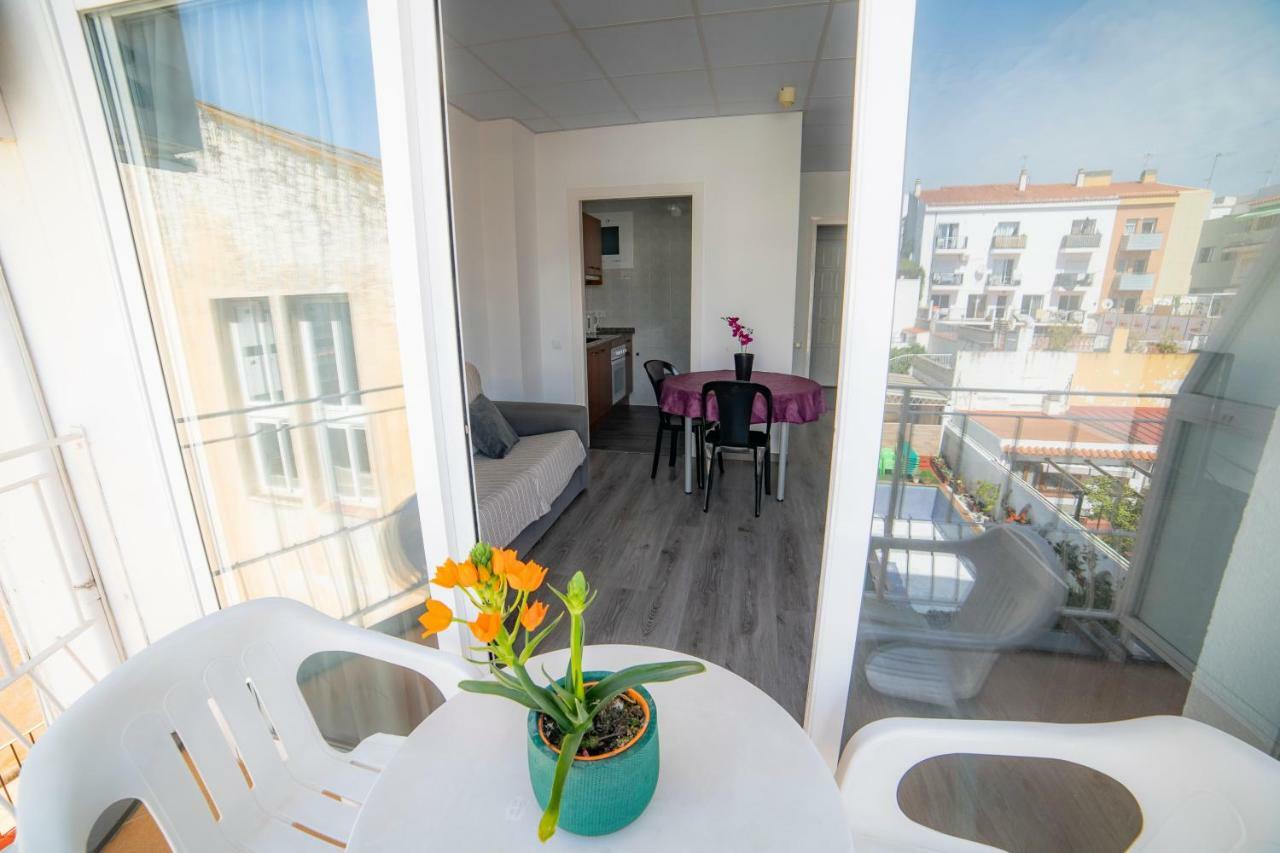 Apartaments Atzavara Calella Eksteriør billede